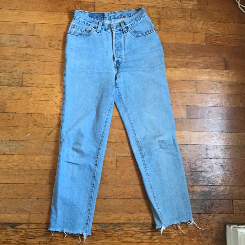 Cropped Vintage High Waisted Levi’s 501s